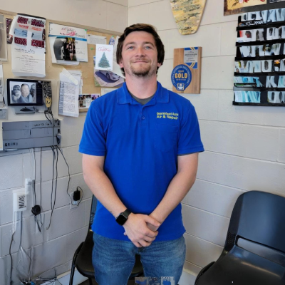 Tom - Assistant Manager